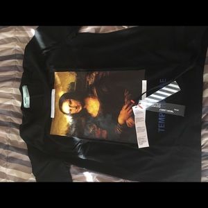 Men’s Off White T shirt